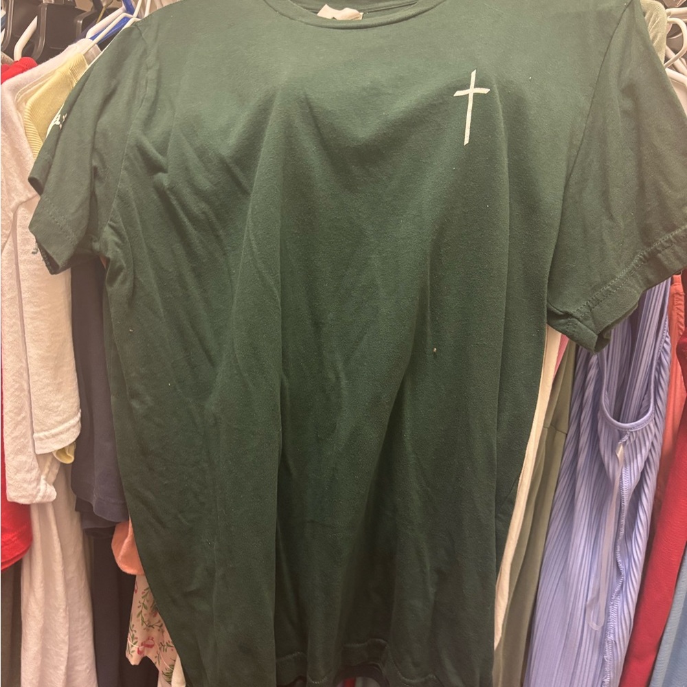 Large green Christian t shirt excellent condition